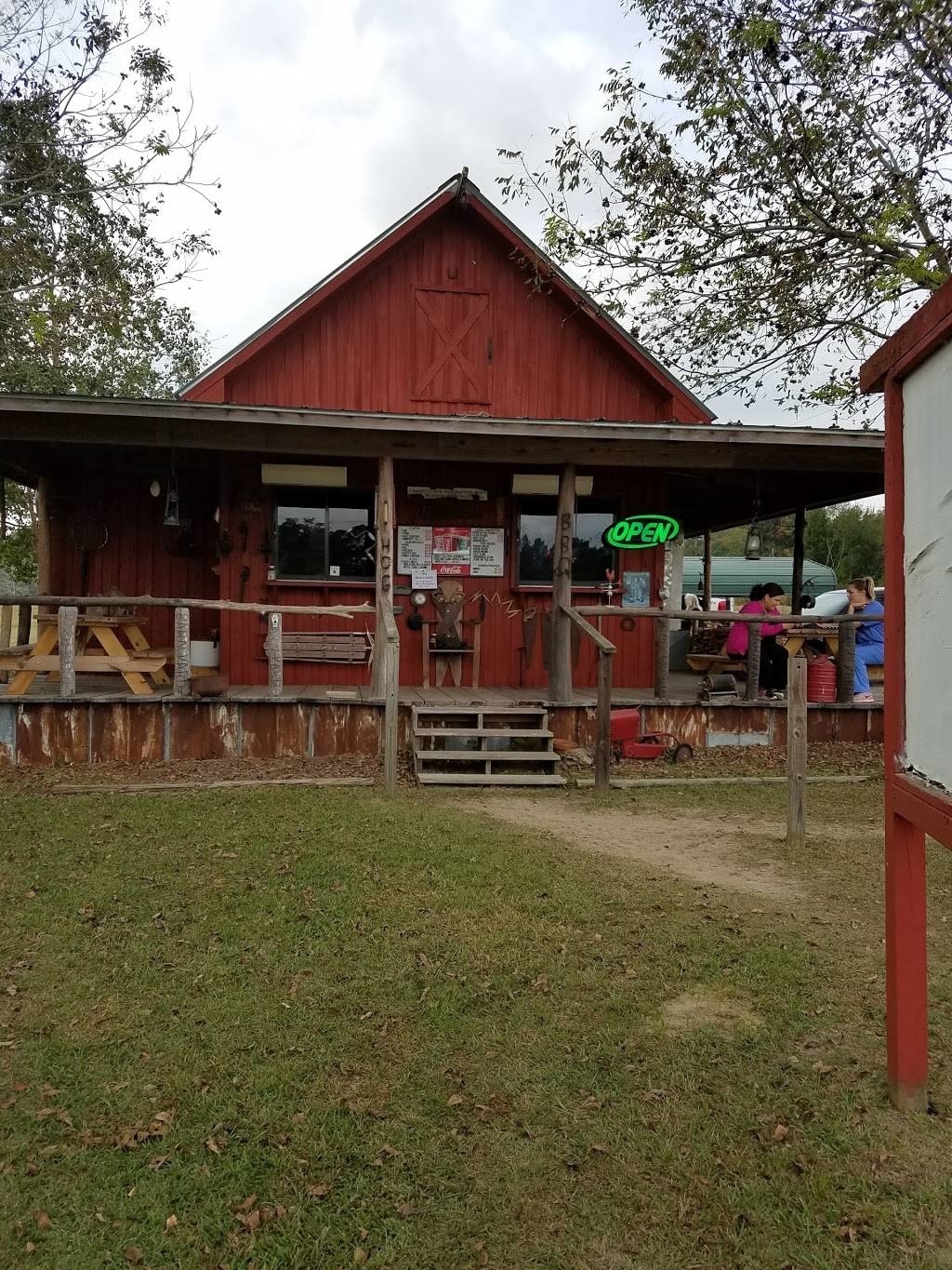 Barnyard BBQ | restaurant | 1030 Old Bell Lake Rd, Douglas, GA 31533, USA | 9122601245 OR +1 912-260-1245