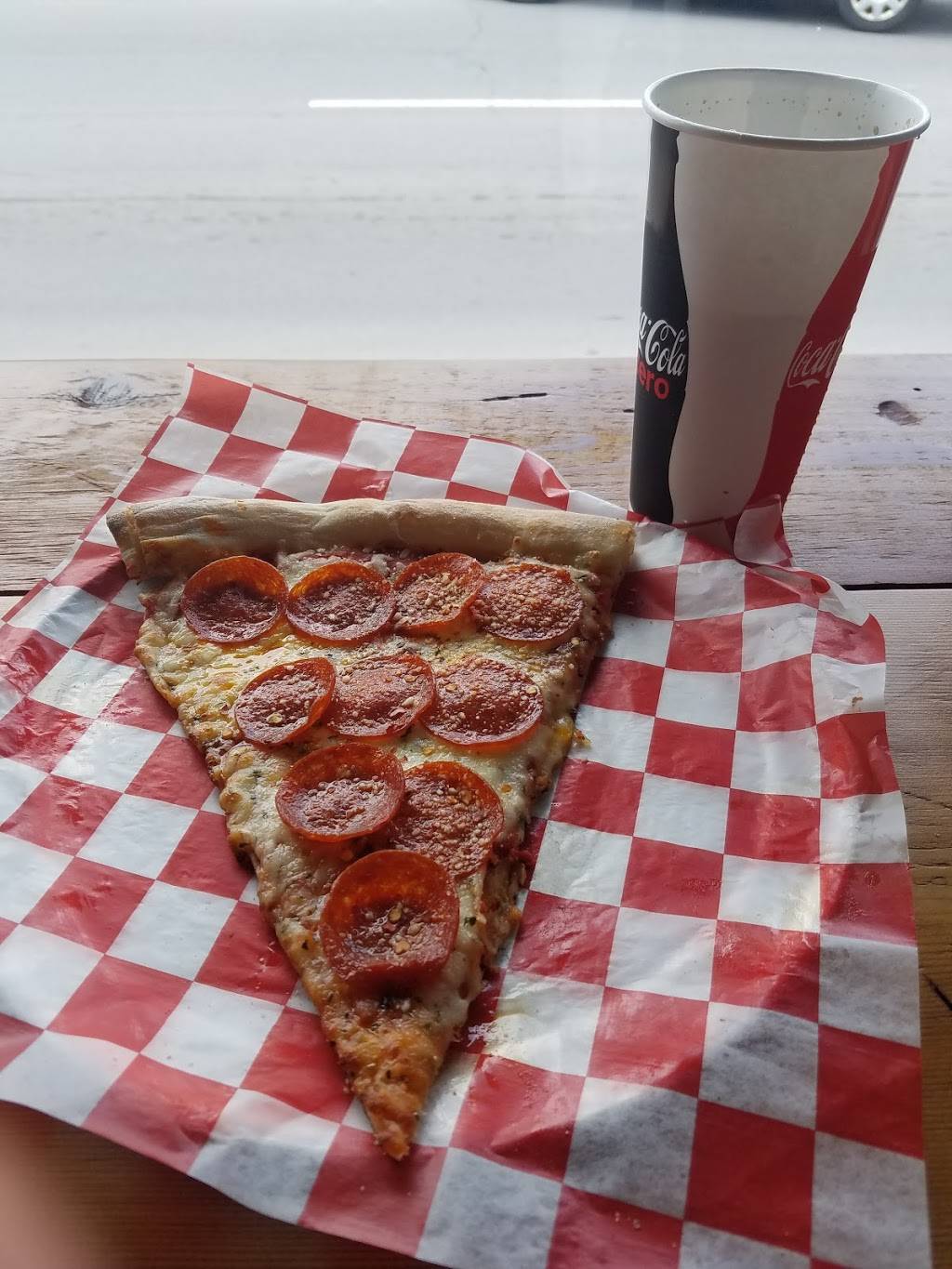 Ramundos Pizzeria Mt. Washington | restaurant | 1519, 2210 Beechmont Ave, Cincinnati, OH 45230, USA | 5133210978 OR +1 513-321-0978