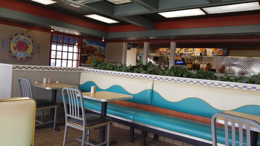 Long John Silvers | restaurant | 270 Fletcher Pkwy, El Cajon, CA 92020, USA | 6195799849 OR +1 619-579-9849