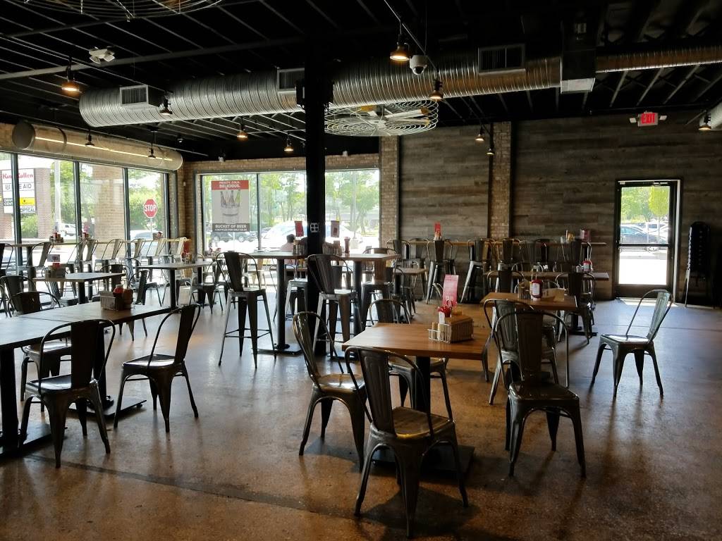 Smashburger | restaurant | 36 E Sunrise Hwy, Lindenhurst, NY 11757, USA | 6314504324 OR +1 631-450-4324