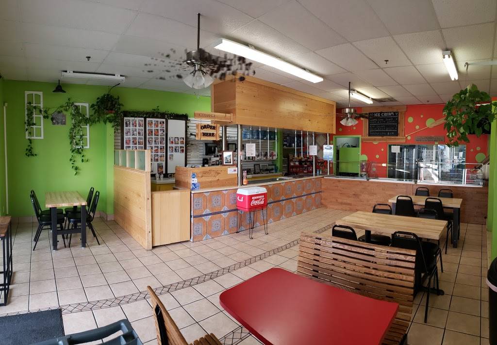 Agua Pura & Snacks | restaurant | 13669 Manning Ave #106, Parlier, CA 93648, USA | 5592545089 OR +1 559-254-5089