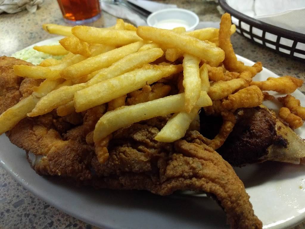 Sandpiper Seafood House | restaurant | 7877 US-70, La Grange, NC 28551, USA | 2525664067 OR +1 252-566-4067