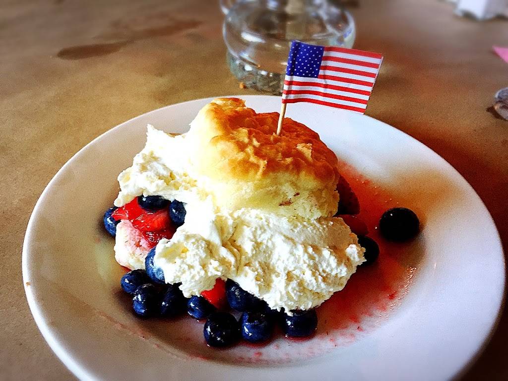 The Common Man | restaurant | 10 Pollard Rd, Lincoln, NH 03251, USA | 6037453463 OR +1 603-745-3463