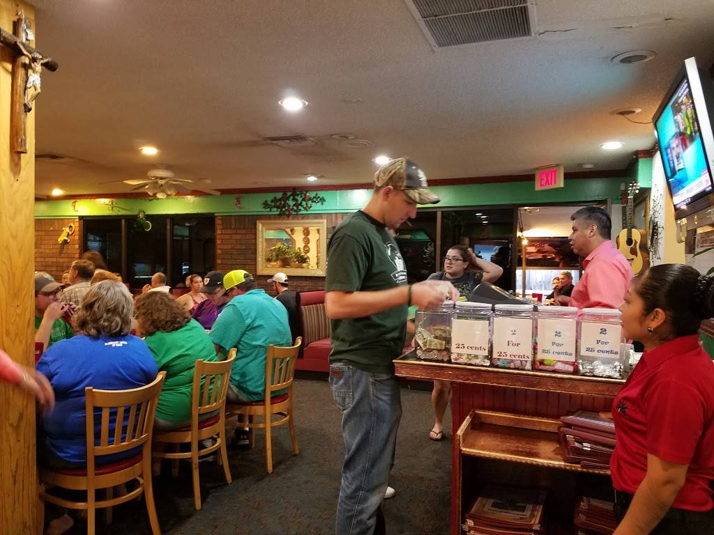 El Maguey | restaurant | 3727 Quail Ridge Dr, Winfield, KS 67156, USA | 6202214940 OR +1 620-221-4940