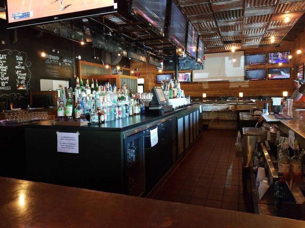 Dig & Dive | restaurant | 3525 Lancelot Ln, Wilmington, NC 28403, USA | 9102285791 OR +1 910-228-5791