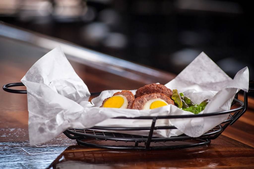 Mojos Bar & Grille | restaurant | 109 E Main St, Troy, OH 45373, USA | 9375529172 OR +1 937-552-9172