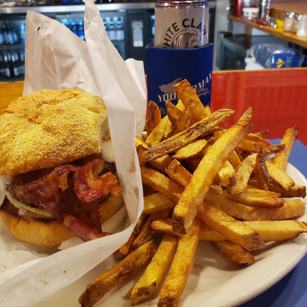 Yoopermans Bar And Grill | restaurant | 18017 M-48, Goetzville, MI 49736, USA | 9062972025 OR +1 906-297-2025