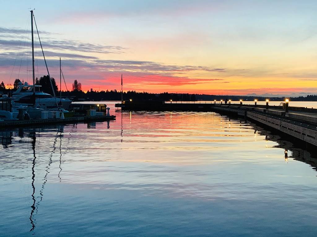 Le Grand Bistro Americain | restaurant | 2220 Carillon Point, Kirkland, WA 98033, USA | 4258287778 OR +1 425-828-7778