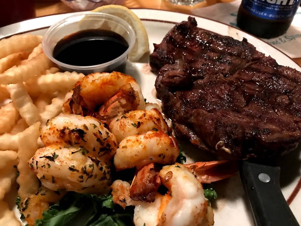 Saltys | restaurant | 503 N Park Ave, Fond du Lac, WI 54935, USA | 9209229940 OR +1 920-922-9940