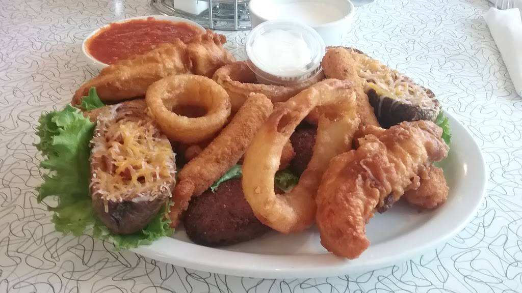 Highland Diner | restaurant | 418 Walnut St, Highland, IL 62249, USA | 6186547481 OR +1 618-654-7481