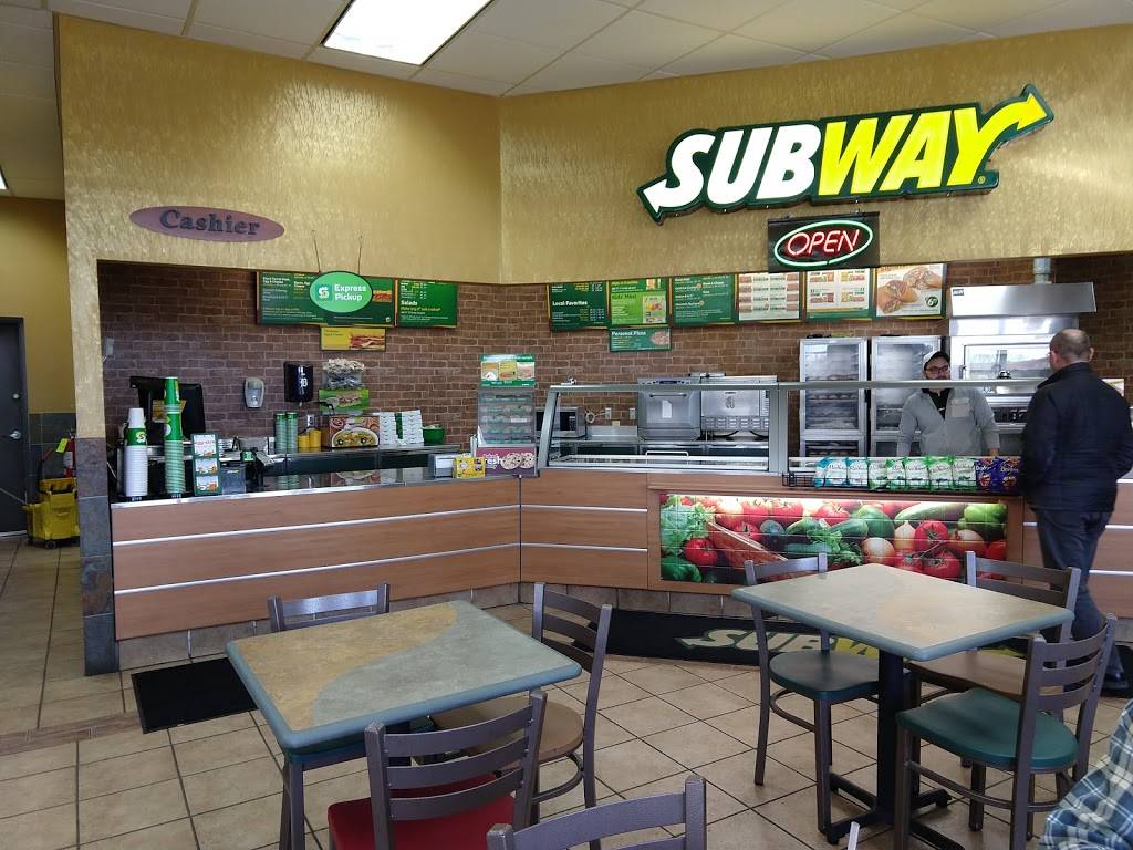 Subway | restaurant | 3650 S State St, Ann Arbor, MI 48108, USA | 7346657277 OR +1 734-665-7277