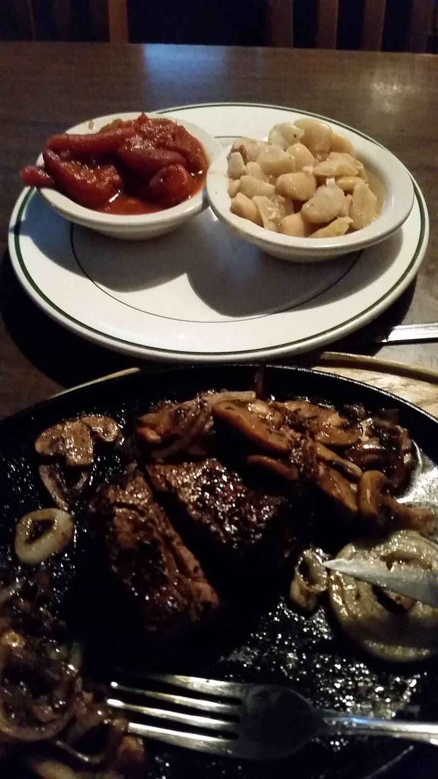 The Pine Room | restaurant | 1102 Perry St, St Charles, MO 63301, USA | 6367546237 OR +1 636-754-6237