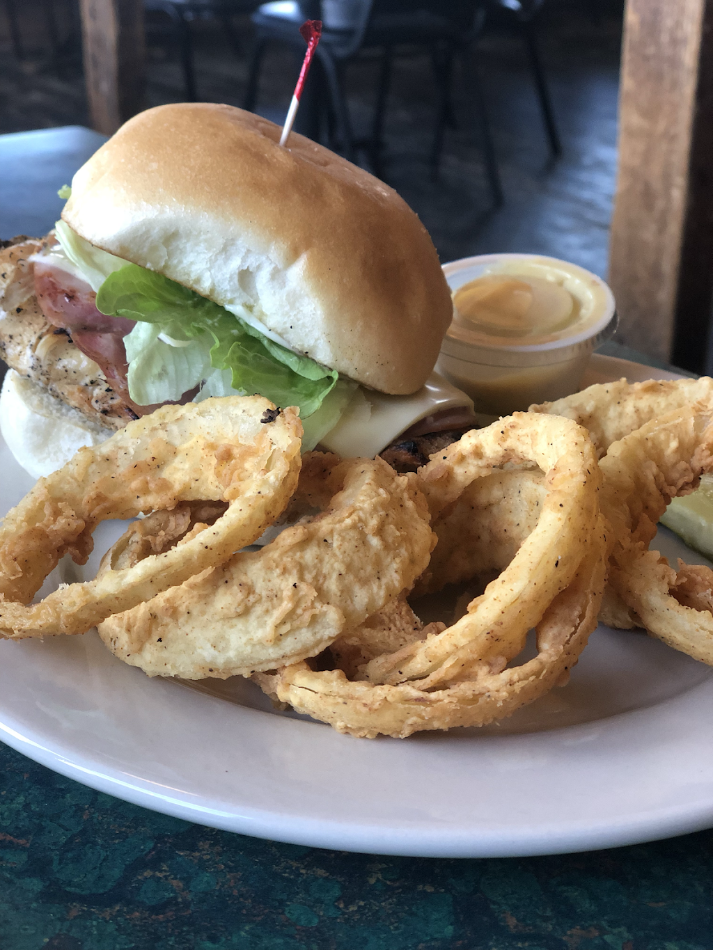 McBs Bar & Grill | restaurant | 815 Lake Harbour Dr, Ridgeland, MS 39157, USA | 6019568362 OR +1 601-956-8362