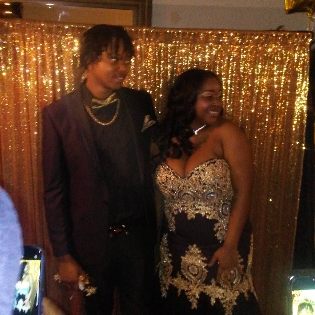 Dragon Phoenix | restaurant | 1201 Greenmount Ave, Baltimore, MD 21202, USA | 4105281711 OR +1 410-528-1711