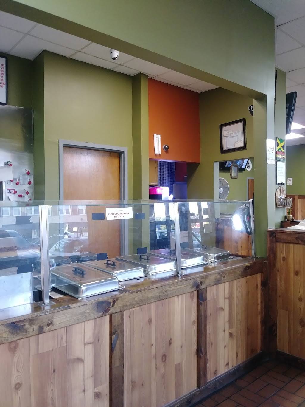 Island Vibes Jerk Chicken Restaurant | restaurant | 1442 W 103rd St, Chicago, IL 60643, USA | 7737795540 OR +1 773-779-5540