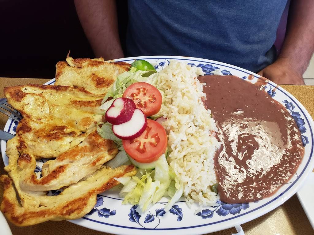 La Salvadoreña | restaurant | 1702 Vinton St, Omaha, NE 68108, USA | 4025022528 OR +1 402-502-2528
