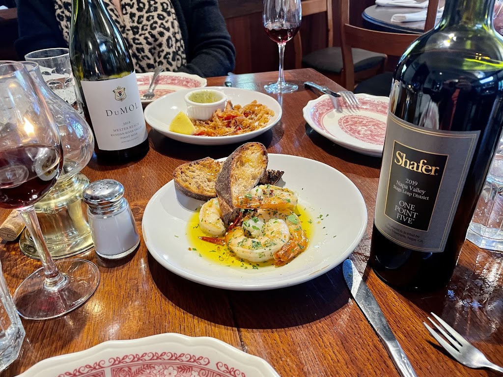 Giacos Valley Roadhouse | restaurant | 625 San Geronimo Valley Dr, San Geronimo, CA 94963, USA | 4154880105 OR +1 415-488-0105