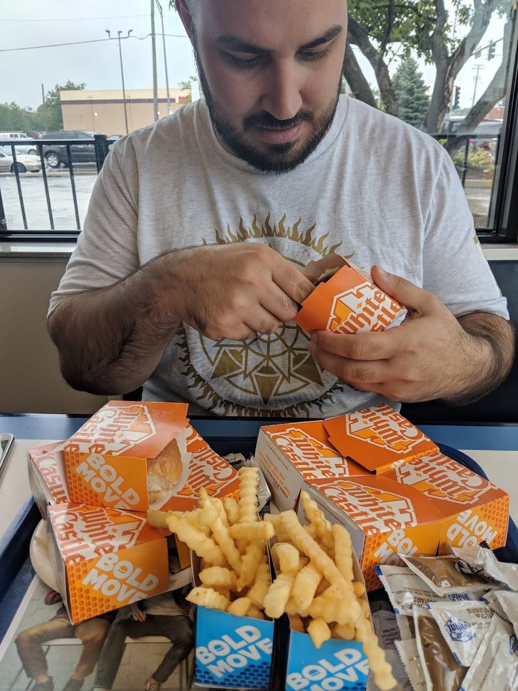 White Castle | restaurant | 1803 W Jefferson St, Joliet, IL 60435, USA | 8157251310 OR +1 815-725-1310