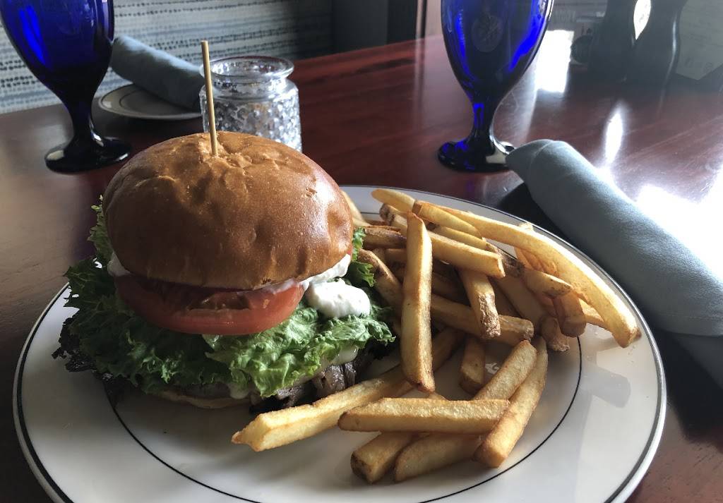 Noosa Bistro | restaurant | 9500 Diamond Centre Dr, Mentor, OH 44060, USA | 4409531088 OR +1 440-953-1088