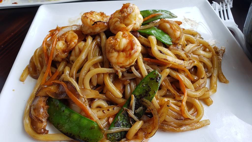 Bento Asian Kitchen+Sushi | restaurant | 12951 Shelbyville Rd #114, Louisville, KY 40243, USA | 5028221202 OR +1 502-822-1202