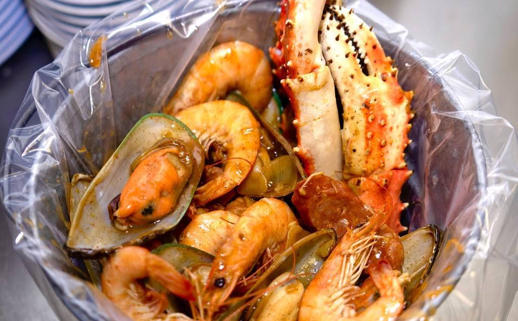 Crab Season | restaurant | 3303 156th Ave SE, Bellevue, WA 98007, USA | 4256416666 OR +1 425-641-6666