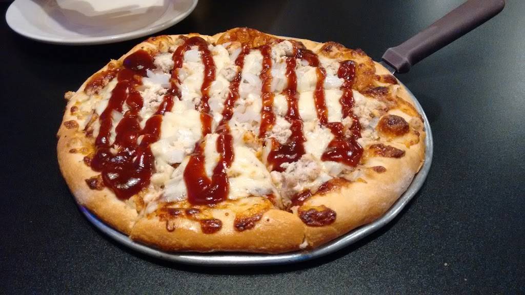 PDPs Pizzeria | restaurant | 110 Railroad St, Laingsburg, MI 48848, USA | 5176512199 OR +1 517-651-2199