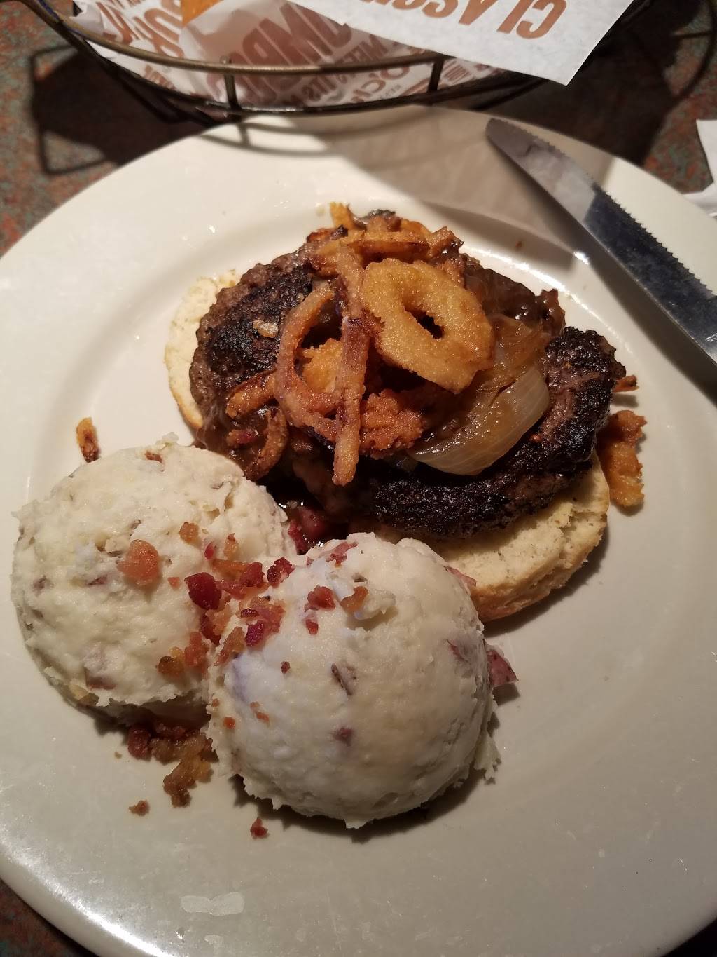 OCharley’s Restaurant & Bar | restaurant | 1313 Central Park Dr, OFallon, IL 62269, USA | 6186220405 OR +1 618-622-0405