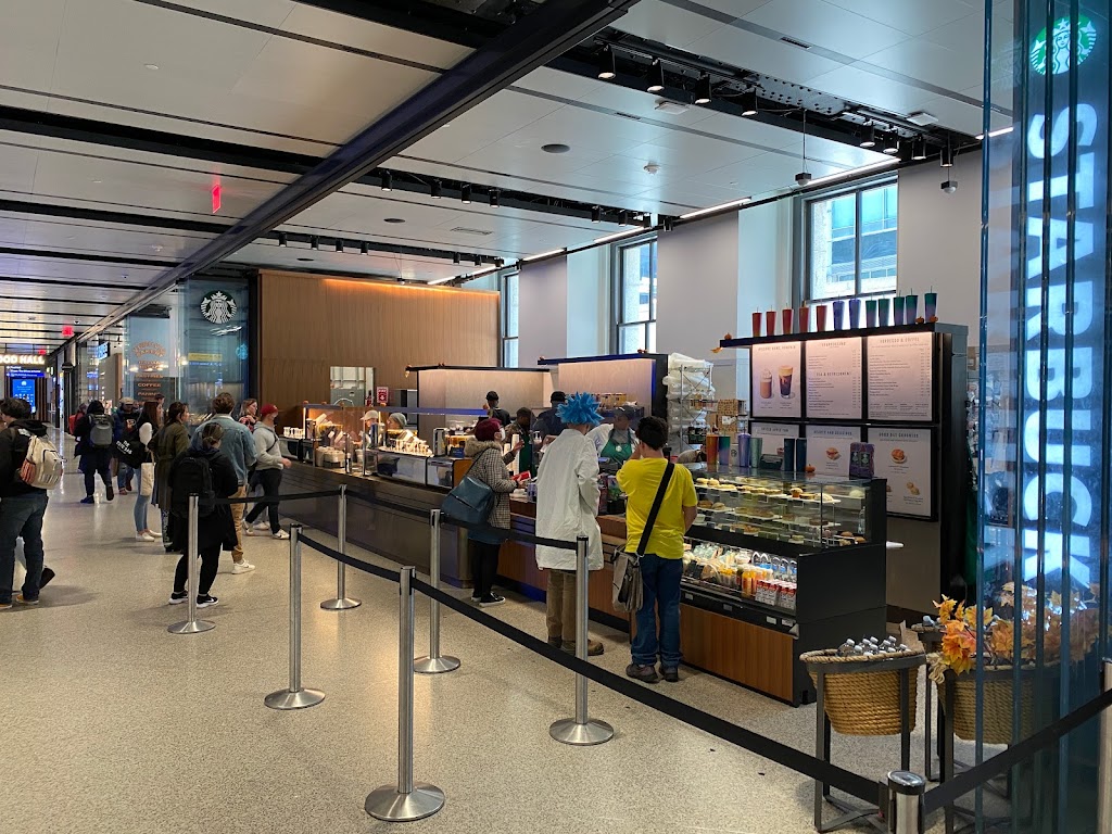 スターバックス | cafe | 383 W 31st St, New York, NY 10001, USA | 6463853293 OR +1 646-385-3293