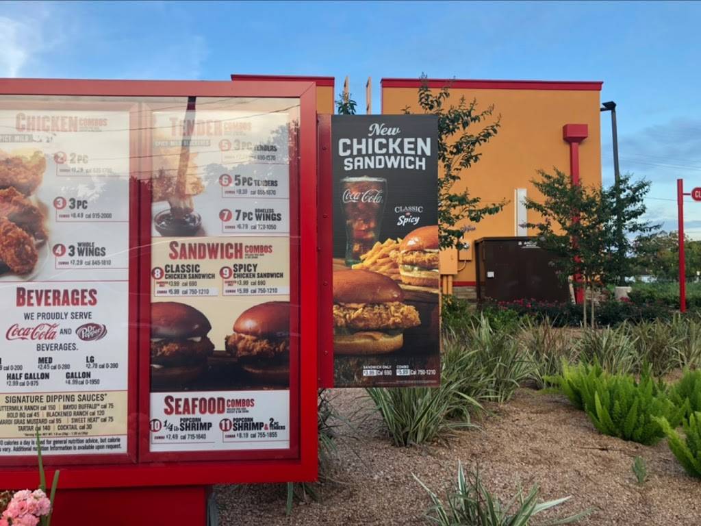 Popeyes Louisiana Kitchen | restaurant | 2420 Scott St, Houston, TX 77004, USA | 7136550660 OR +1 713-655-0660