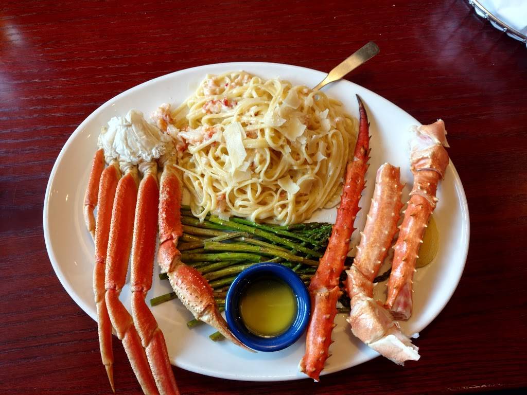 Red Lobster | restaurant | 1200 N Casaloma Dr, Appleton, WI 54913, USA | 9207490644 OR +1 920-749-0644
