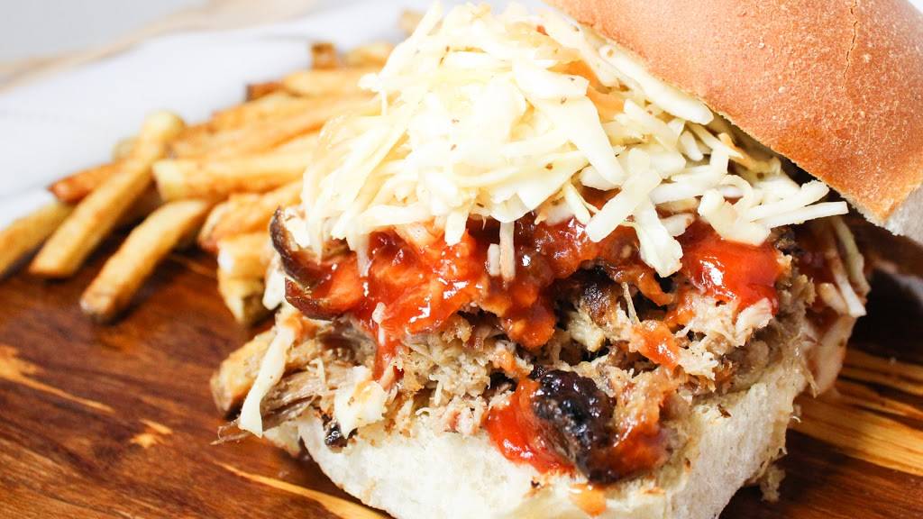 Holy Smokez BBQ Sandwiches | meal takeaway | 1133 Dundas St E, Mississauga, ON L4Y 2C3, Canada | 6477992273 OR +1 647-799-2273