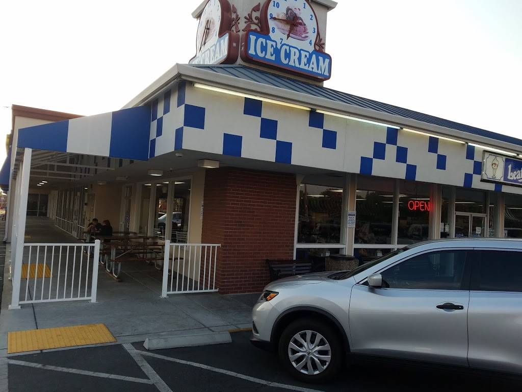 Leatherbys Family Creamery | restaurant | 2333 Arden Way, Sacramento, CA 95825, USA | 9169208382 OR +1 916-920-8382