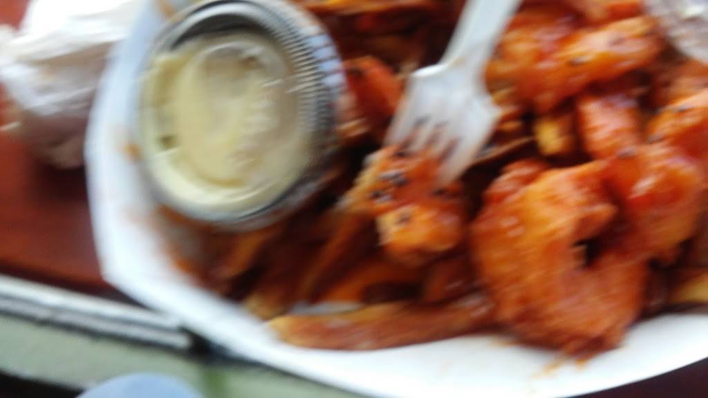 Pepes Place | restaurant | 560 North Ave, New Rochelle, NY 10801, USA | 9146327373 OR +1 914-632-7373