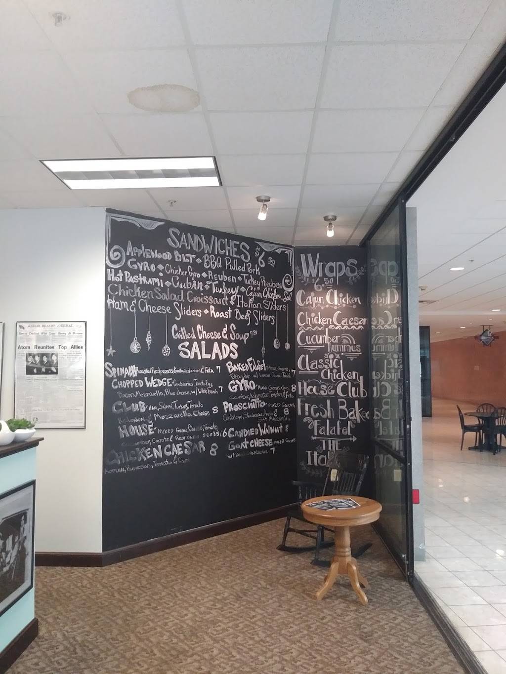 Hamads On Main | restaurant | 121 S Main St Suite #101, Akron, OH 44308, USA | 3306157544 OR +1 330-615-7544