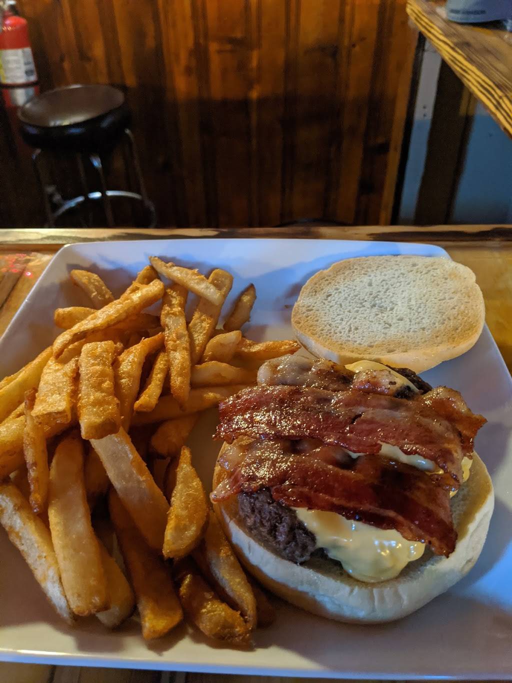 Jims place | restaurant | 114 Wissinger Rd, Windber, PA 15963, USA | 8144674373 OR +1 814-467-4373