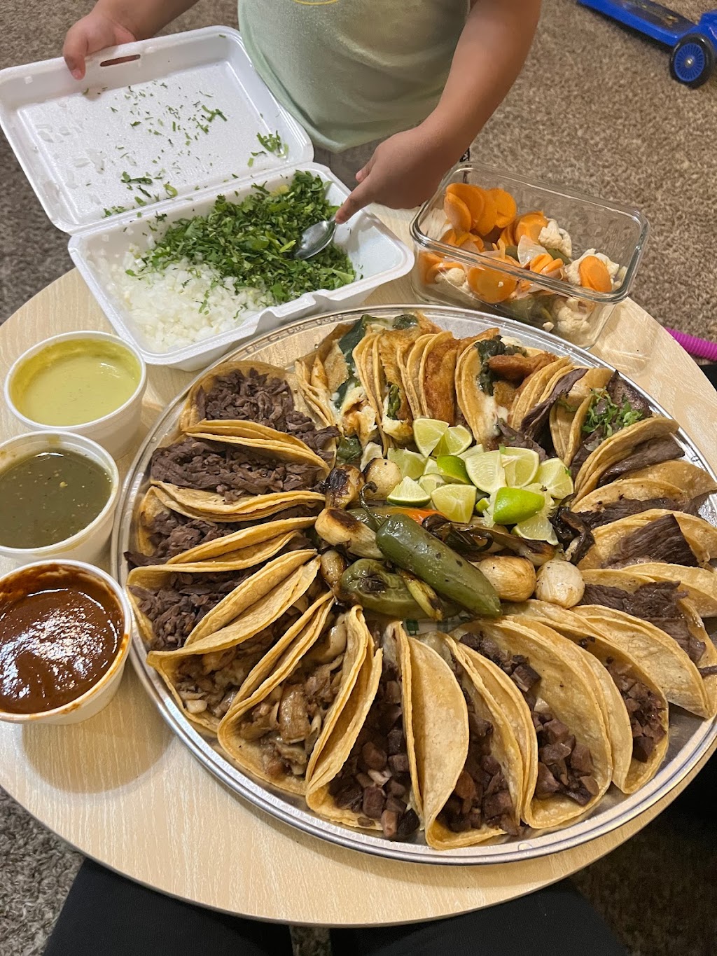 Cilantro Taco Grill | restaurant | 650 Mall Dr, Schaumburg, IL 60173, USA | 8477445400 OR +1 847-744-5400