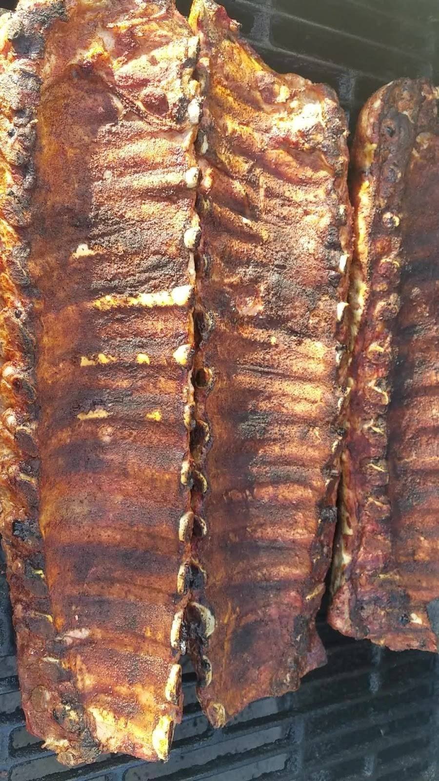 Big Daddys BBQ and Soul Food | restaurant | 2005 N 32nd St, Milwaukee, WI 53208, USA | 4147588602 OR +1 414-758-8602