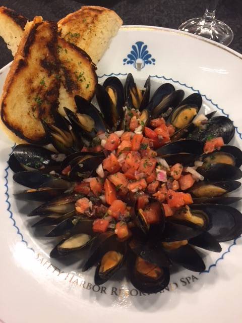 Santorini Lobby Lounge | night club | 3124, 105 N Bayshore Dr, Safety Harbor, FL 34695, USA | 7277261161 OR +1 727-726-1161