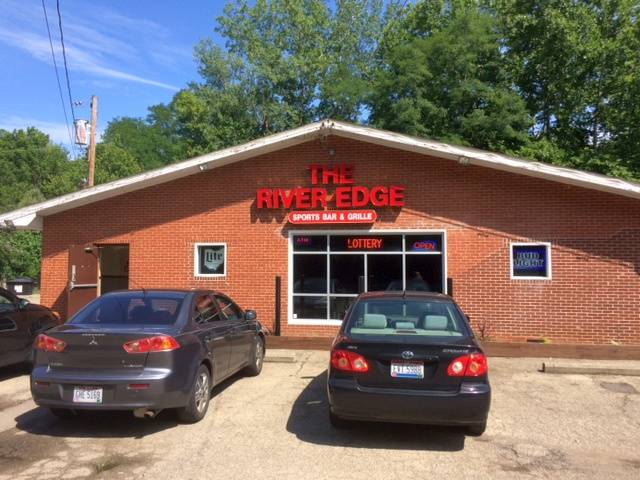 The River Edge Sports Bar & Grille | restaurant | 1108, 9630-9636 N Dixie Hwy, Franklin, OH 45005, USA | 9375508475 OR +1 937-550-8475