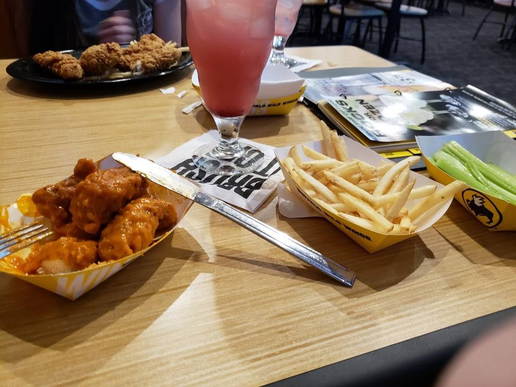 Buffalo Wild Wings | restaurant | 1125 Woodruff Rd Suite 1300, Greenville, SC 29607, USA | 8642863843 OR +1 864-286-3843
