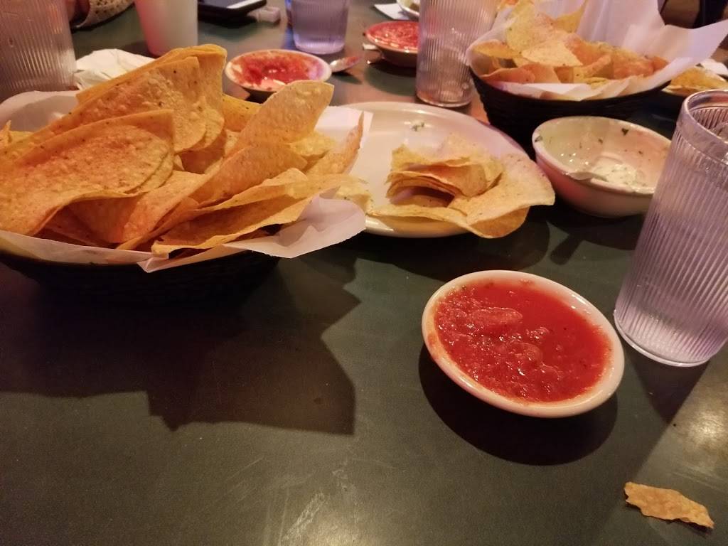 Jalapenos | restaurant | 7729 151st St, Overland Park, KS 66223, USA | 9136813555 OR +1 913-681-3555