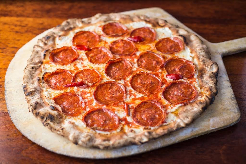 Coalfire | restaurant | 1321 W Grand Ave, Chicago, IL 60642, USA | 3122262625 OR +1 312-226-2625