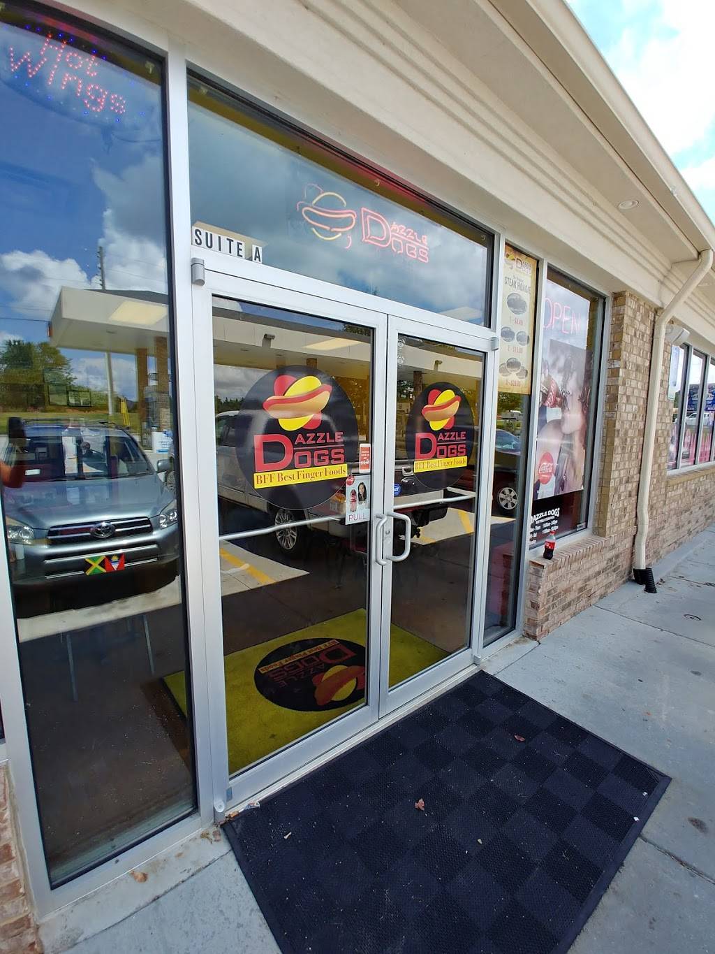 DAZZLE DOGS INC | restaurant | 1925 Braselton Hwy, Buford, GA 30519, USA | 4704483975 OR +1 470-448-3975