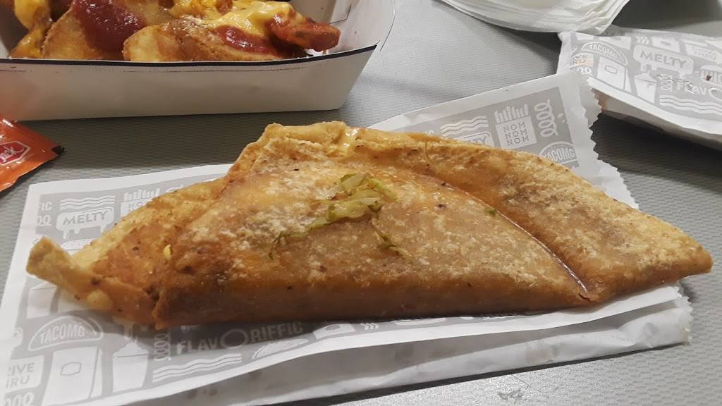 Jack in the Box | restaurant | 7525 East Fwy, Houston, TX 77020, USA | 7136737525 OR +1 713-673-7525