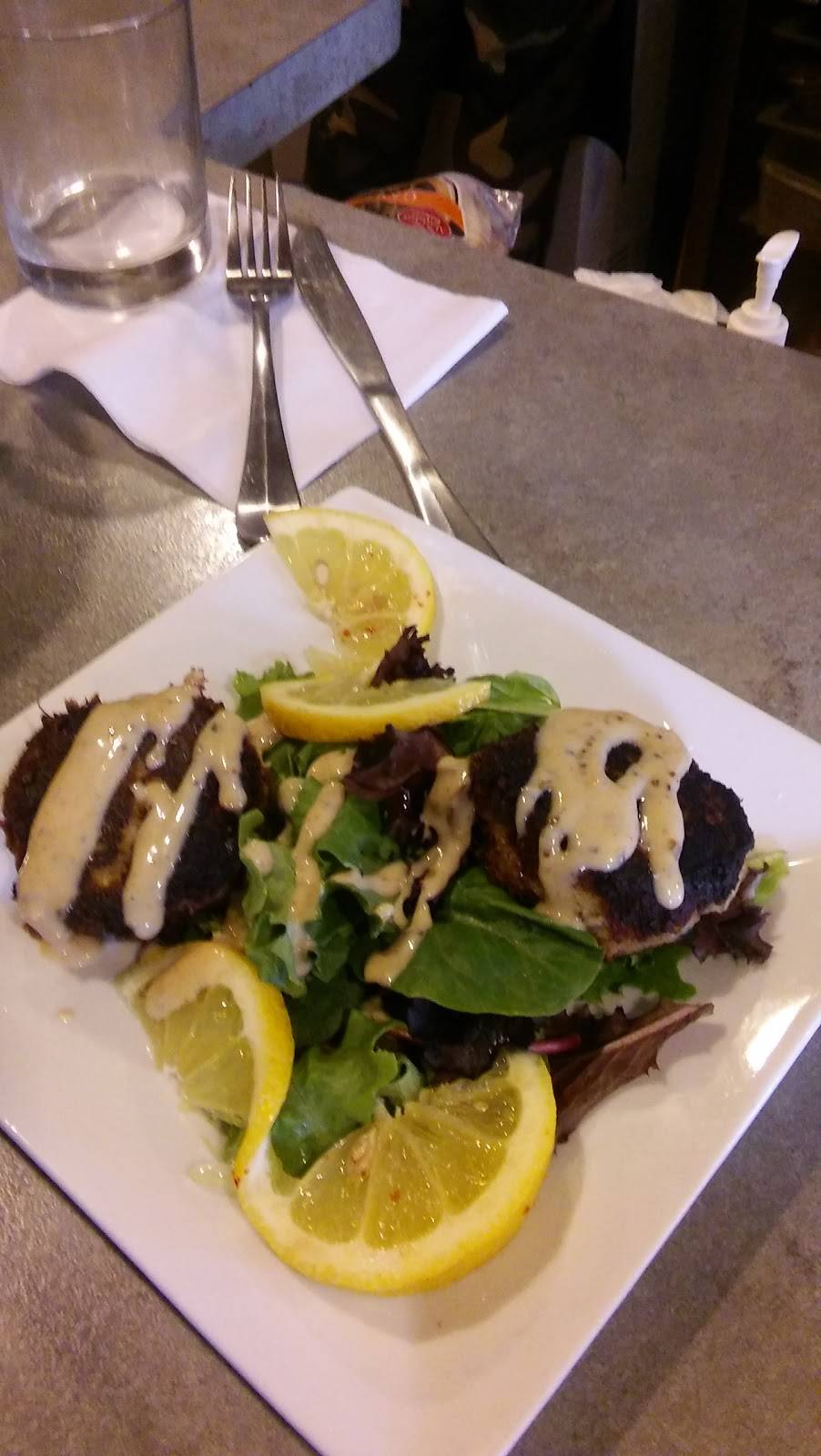 Freddy Js BBQ | restaurant | 195 Grant St, Buffalo, NY 14213, USA | 7164242926 OR +1 716-424-2926