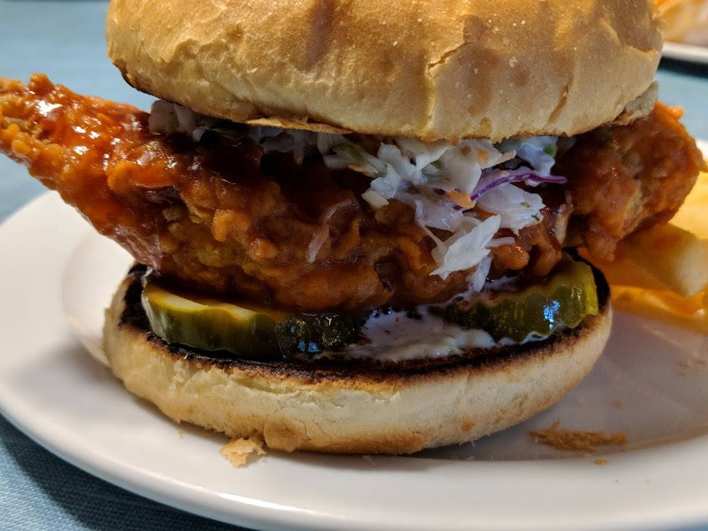 Mudflats Bar & Grill | restaurant | 31 Columbus St, Galena, OH 43021, USA | 7409655700 OR +1 740-965-5700