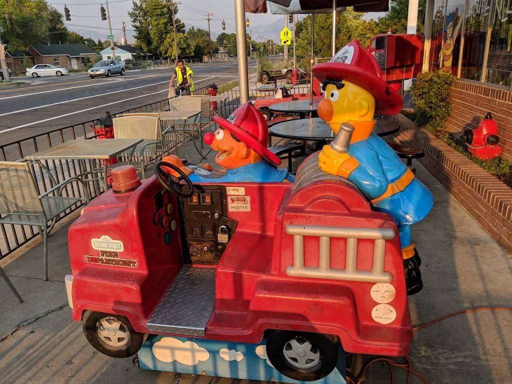 Hook & Ladder Co | restaurant | 1313 California Ave, Salt Lake City, UT 84104, USA | 8019722336 OR +1 801-972-2336