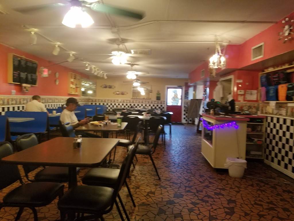 Potbellies Family Restaurant | meal takeaway | 3826 S Himes Ave, Tampa, FL 33611, USA | 8138357363 OR +1 813-835-7363