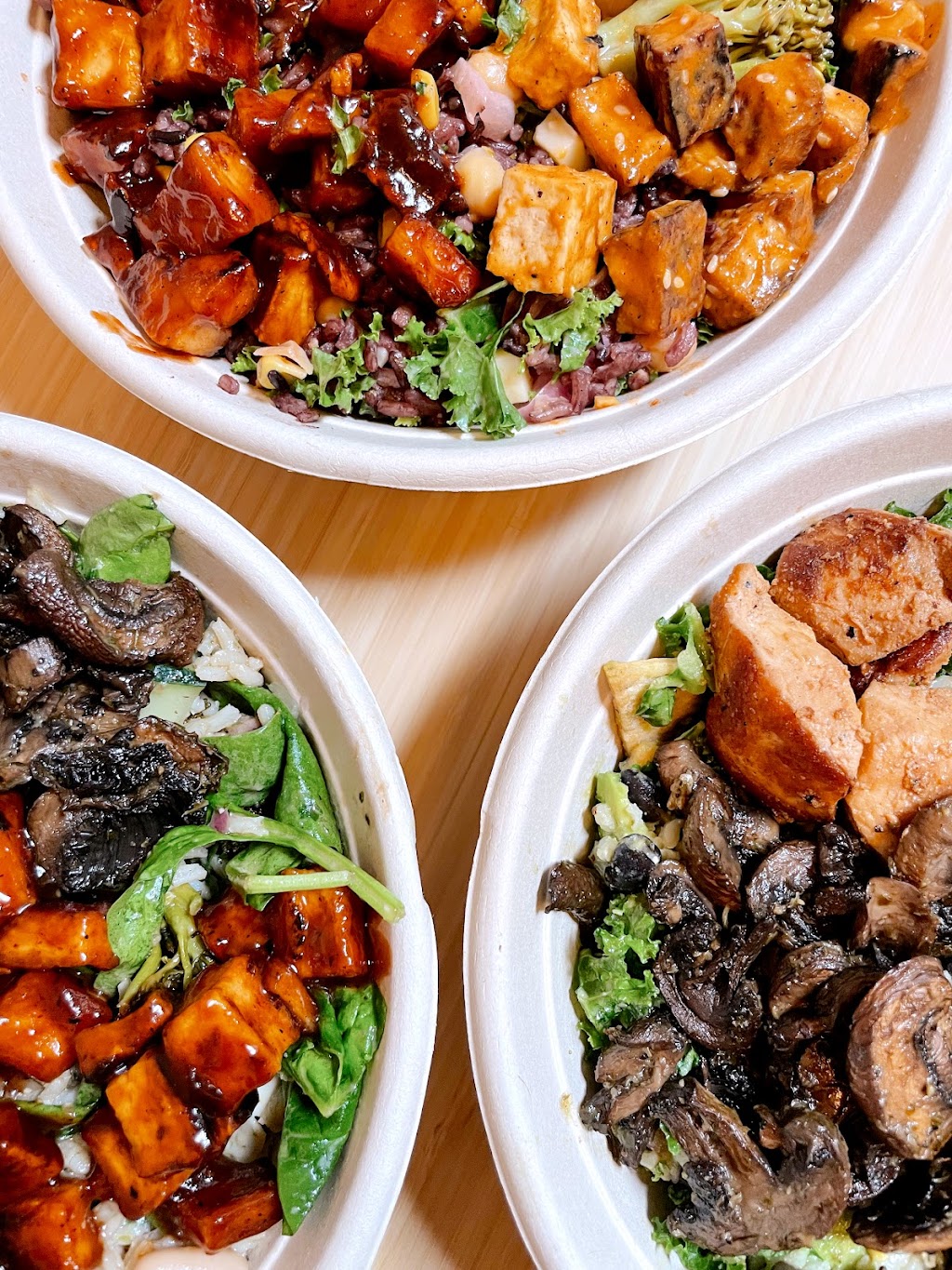 Roots Natural Kitchen | restaurant | 4420 Calvert Rd, College Park, MD 20740, USA | 3019093488 OR +1 301-909-3488