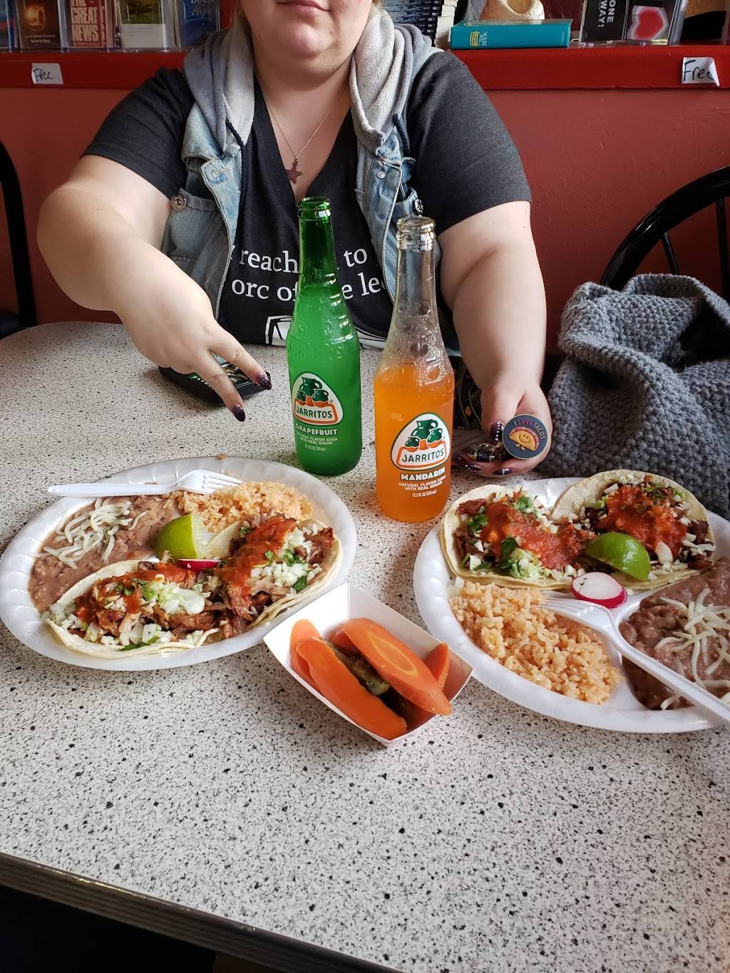 Las Morenas Taqueria | restaurant | 585 River Rd, Eugene, OR 97404, USA | 5414631389 OR +1 541-463-1389